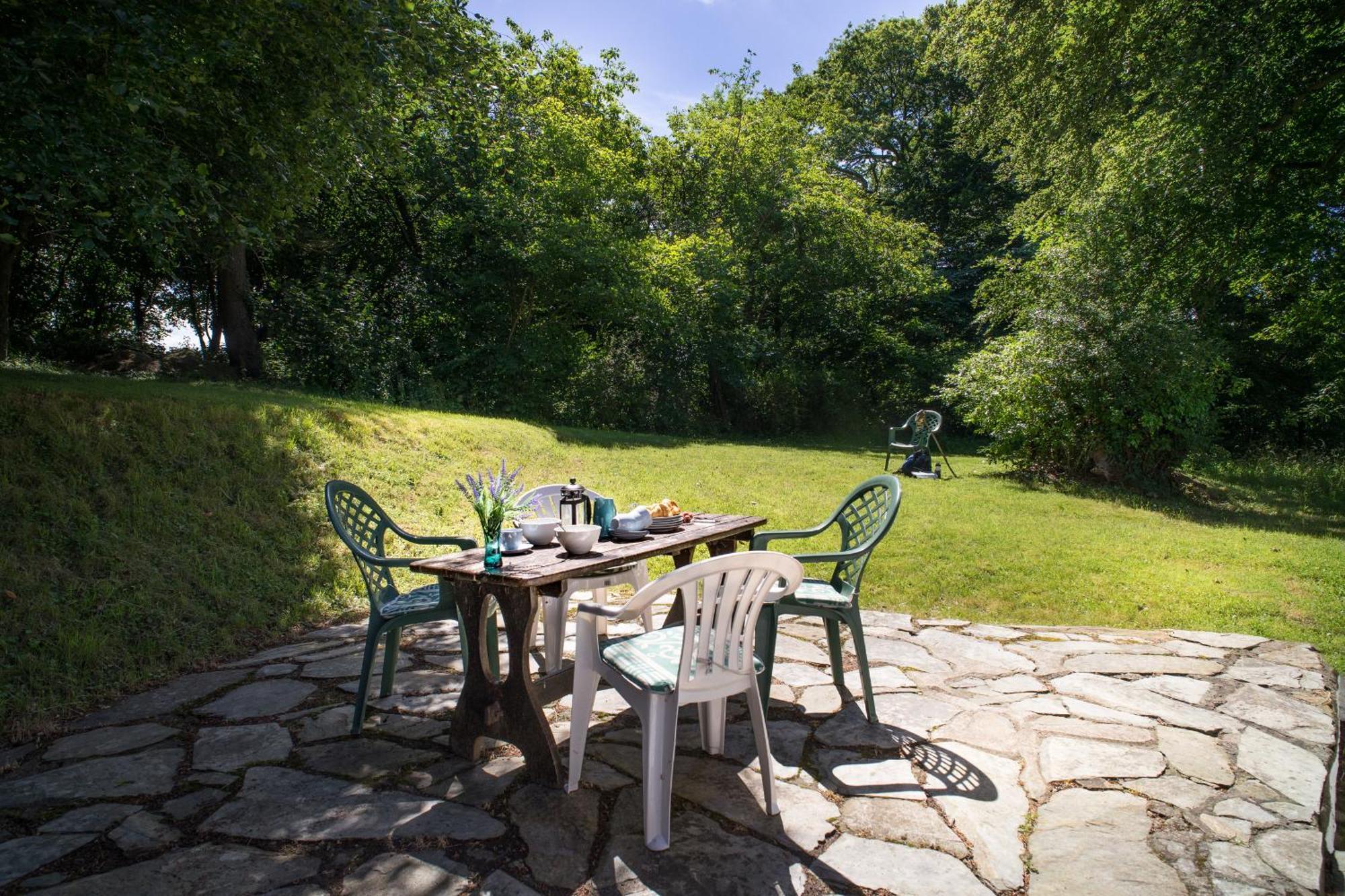 Garden Cottage Newcastle Emlyn Exteriör bild